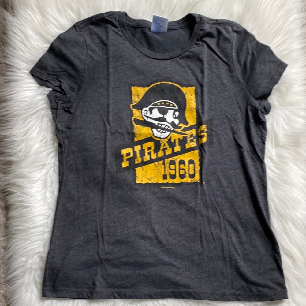 Pirates 1960 Graphic T-Shirt ladies L